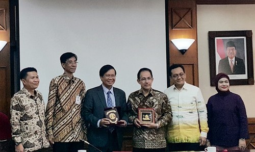 Tăng cường hợp tác giáo dục giữa Việt Nam với Đại học Tổng hợp Indonesia - ảnh 2